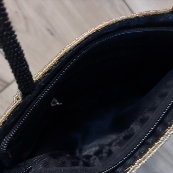 Elegant Black and Gold Beaded Handbag - Picture 4 of 6